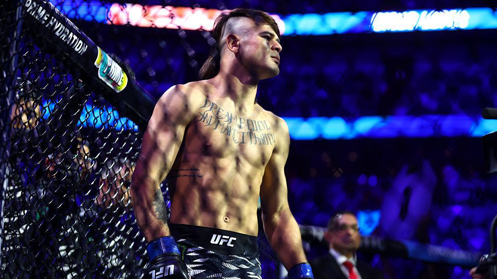 Диего Лопес влезе в главния мач на Noche UFC като