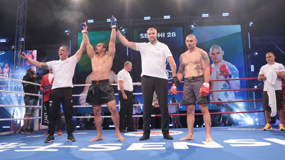 Един от най опитните кикбоксьори и най уважавани варненски бойци Валери Атанасов