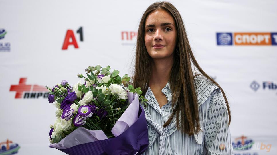Виктория Ангелова пред Sportal.bg: Ще дам всичко от себе си да сбъдна пожеланието на Тереза Маринова за световен рекорд