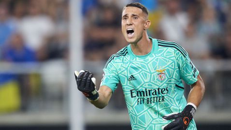  Манчестър Юнайтед си хареса вратаря на Бенфика 