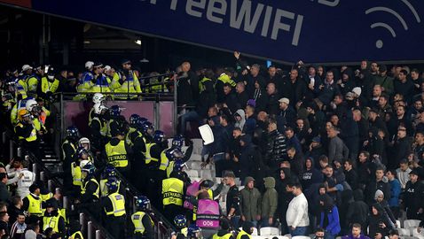  Андерлехт се извини за държанието на почитателите си в мача с Уест Хам 