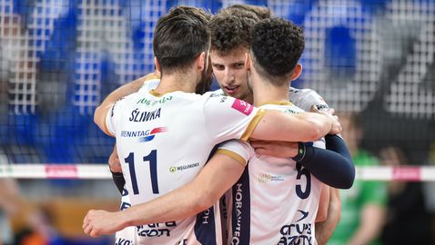 Денис Карягин отново в игра, ЗАКСА с трета победа в Полша