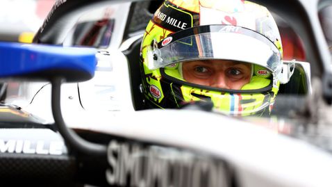 Пуршер сменя Ботас за първата тренировка в САЩ