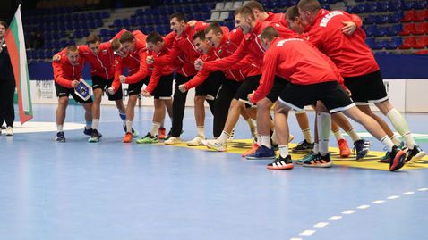 Юношите ни разгромиха Албания на IHF Trophy 2022