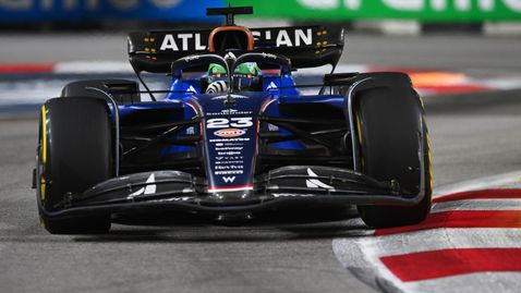  Алекс Албон призна, че е сюрпризиран от напредъка, който Уилямс показва 