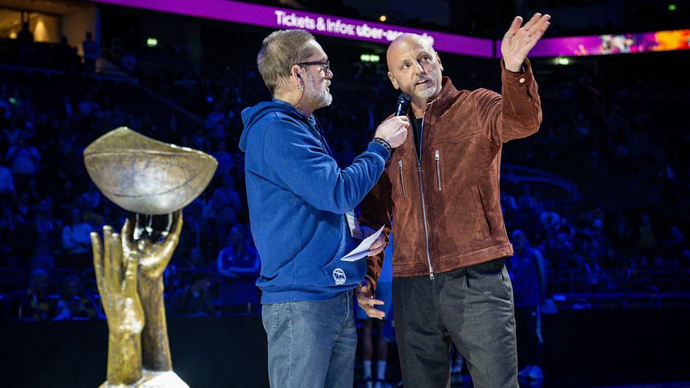 Новоназначеният треньор на Цървена звезда Саша Обрадович беше помолен да