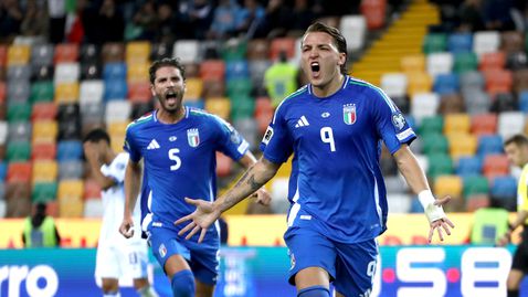 Два гола на Ретеги гарантираха на Италия поне бараж