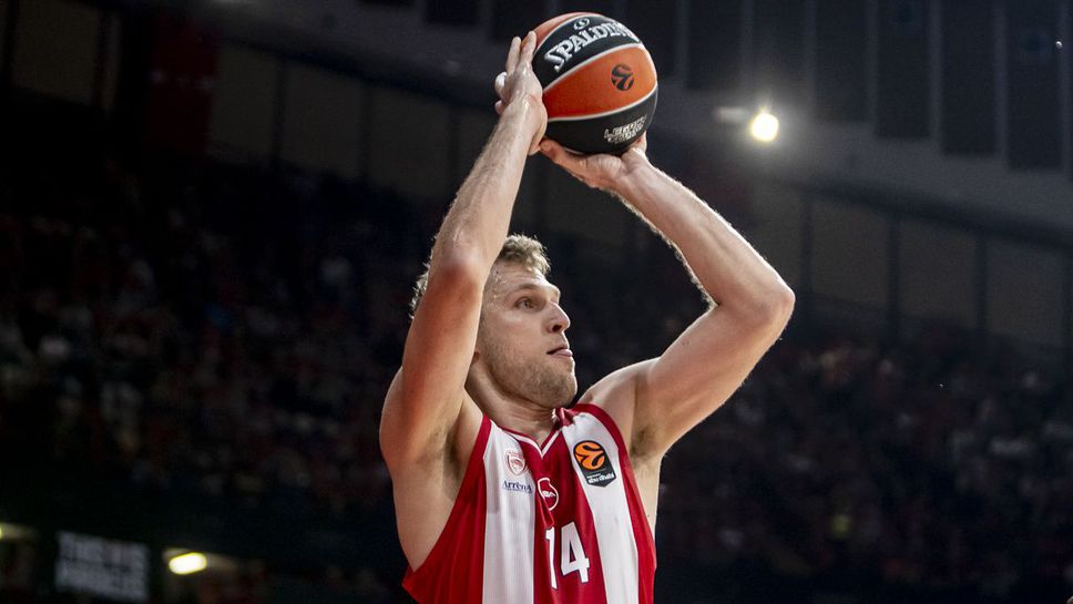 Отборът на Олимпиакос излиза срещу Анадолу Ефес в маз от