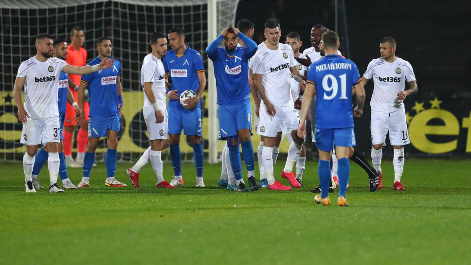 Каре титуляри от Левски под въпрос за мача с Ботев (Враца)