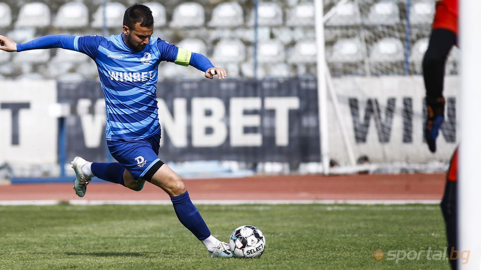 Йордан Димитров върна Дунав в мача след гол с глава