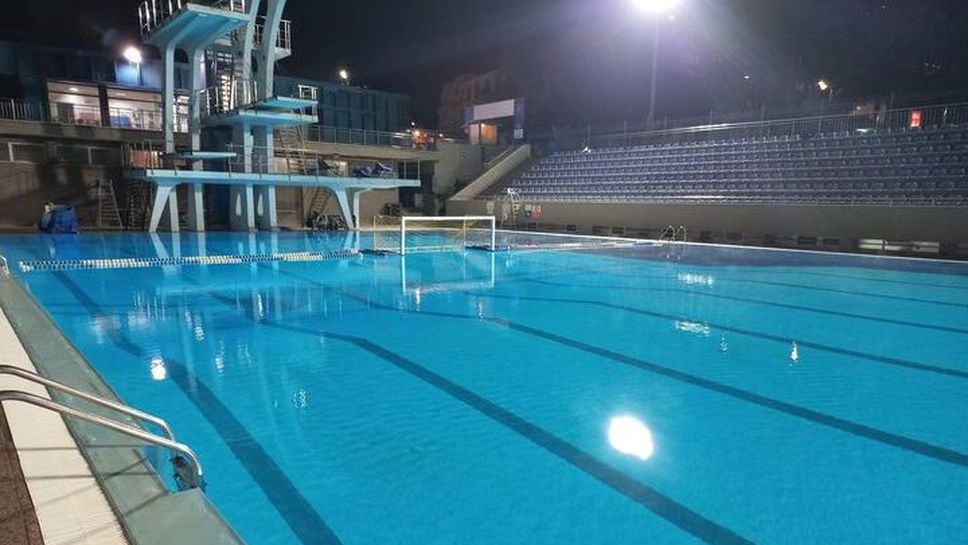Басейн “Алекси Алексиев“ във Варна вече работи