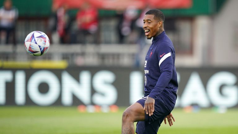 Централният защитник на Пари Сен Жермен Приснел Кимпембе няма да