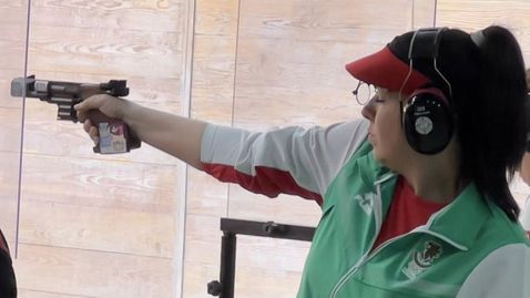 Антоанета Костадинова и Мариета Канева спечелиха последните две дисциплини от турнира Grand Prix София