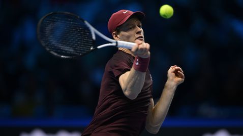  Синер записа трета победа и приключи първи в група 