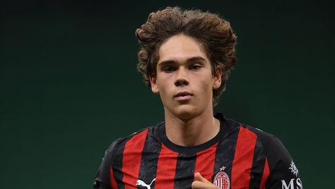 Българин игра цял мач за първия отбор на Милан