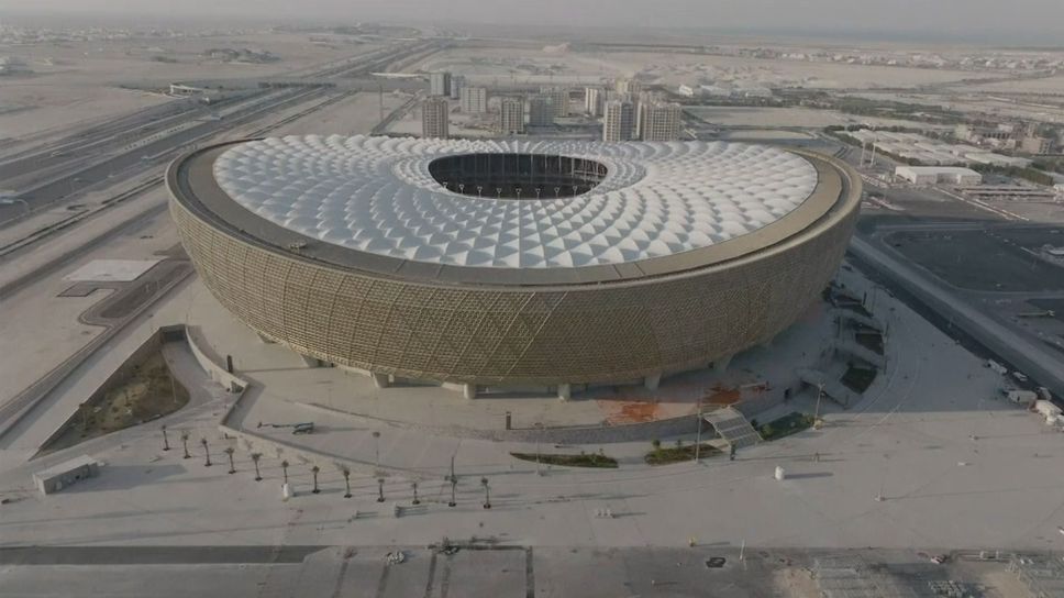 Охранител загина на стадион в Катар