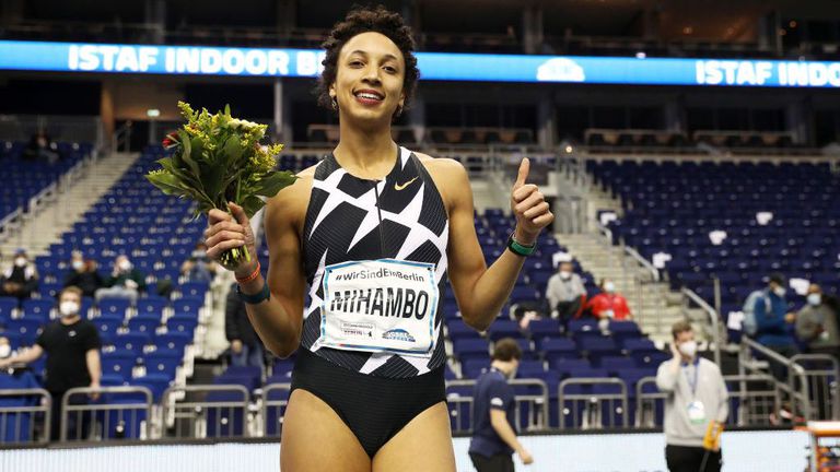 Световната и олимпийска шампионка в скока на дължина Малайка Михамбо