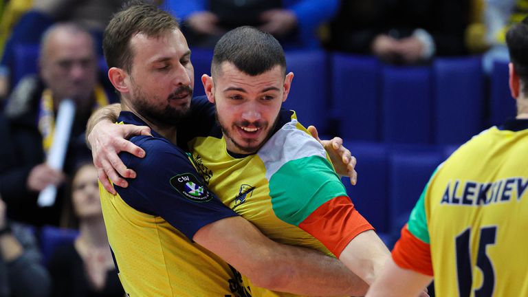 Волейболните шампиони на България от Хебър (Пазарджик) излизат срещу Дея