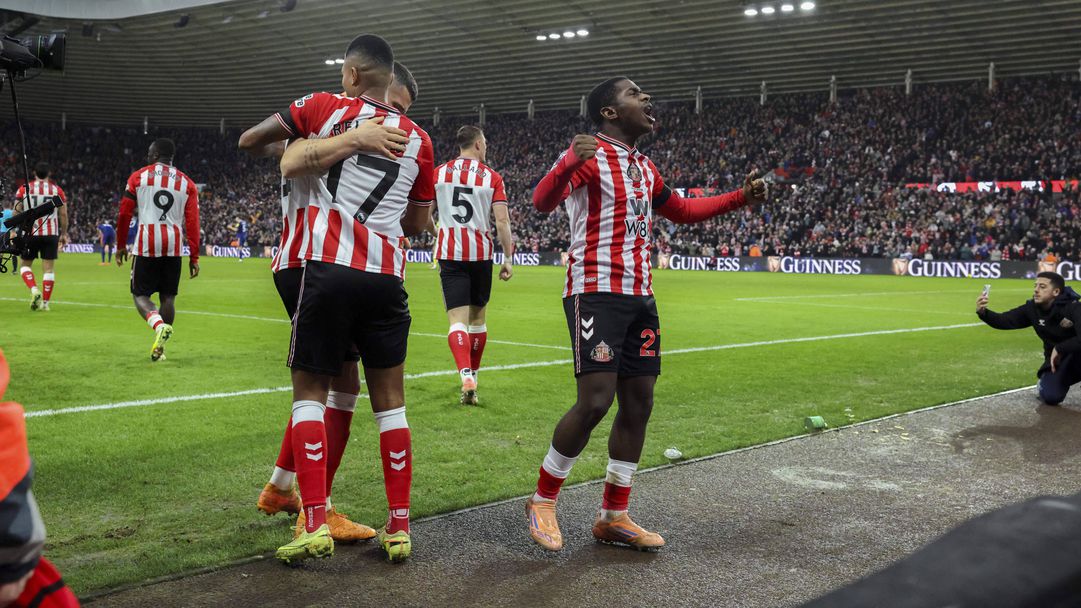 Дербито на Североизточна Англия бе решено от красив автогол на Волтемаде