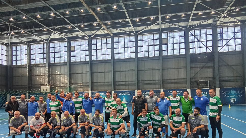 Пред погледа на клубните легенди на Спартак Варна и Черно