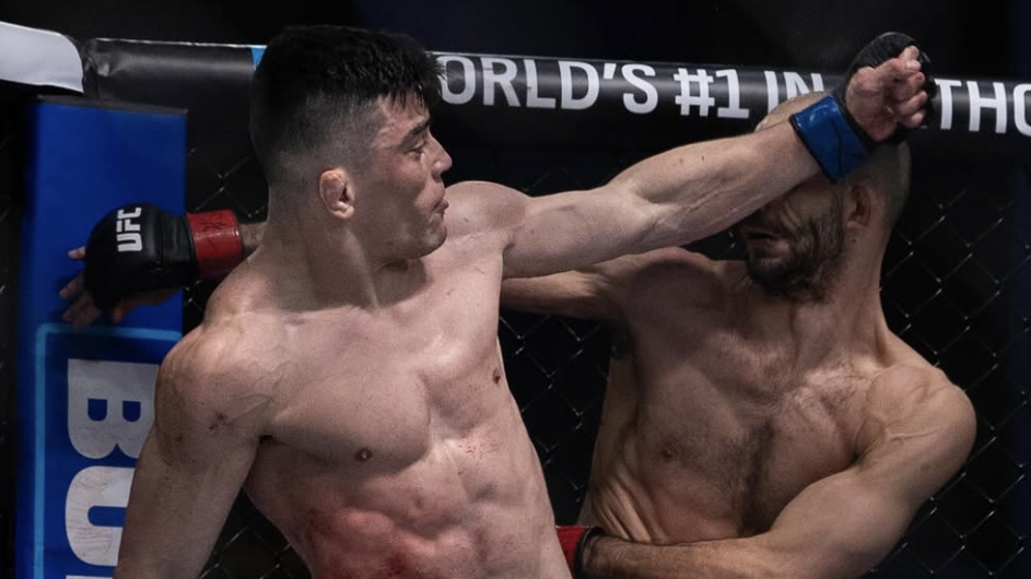 Кевин Вайехос нокаутира Гига Чикадзе със страховит бек-фист