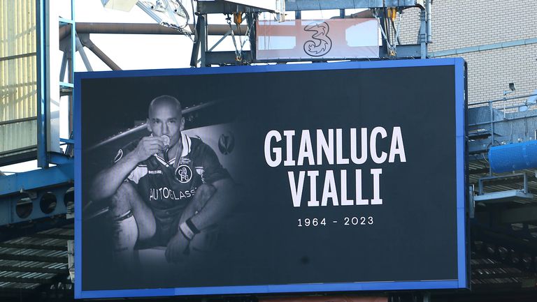 Челси почете италианската футболна легенда Джанлука Виали, който почина милата