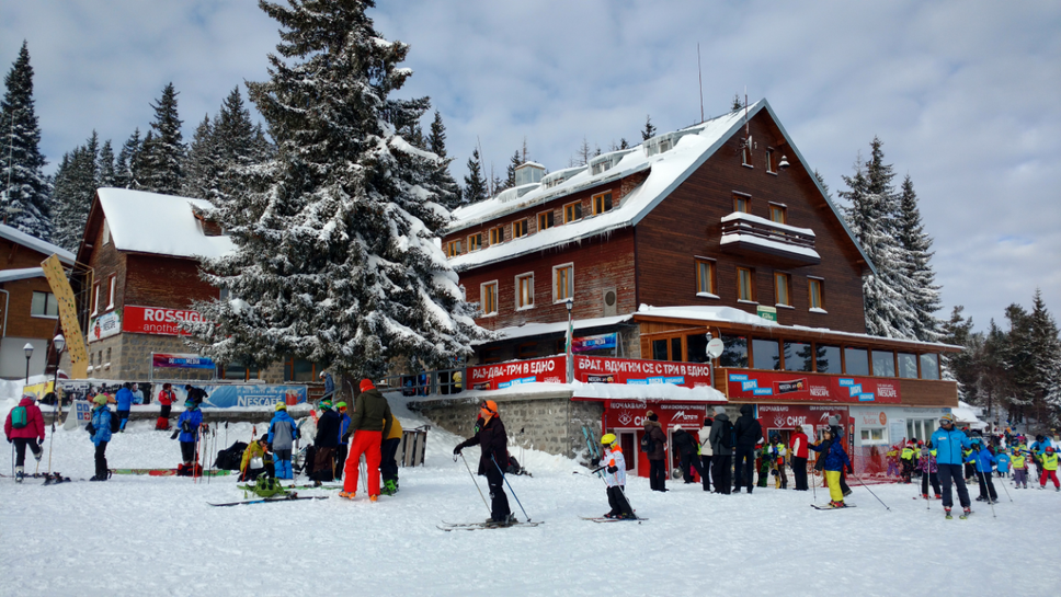 Столична община пуска допълнителни автобуси до Витоша