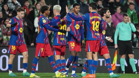 Барселона се измъчи, но не повтори грешката на Реал Мадрид