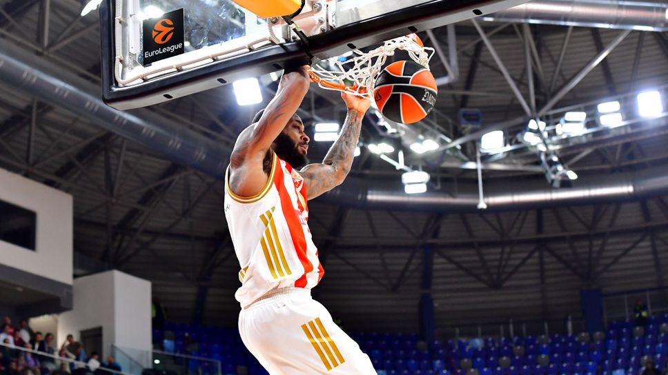 Отборът на Цървена звезда с българския национал Коди Милър Макинтайър