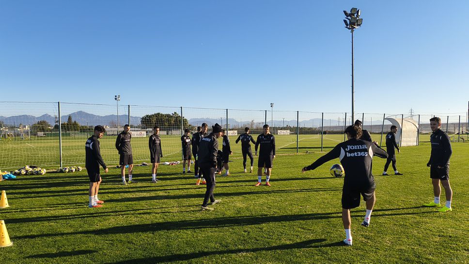 Отлично настроение в Славия, но Балов не тренира