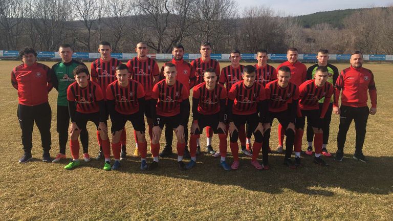 Вчера Локомотив Русе трябваше да играе в Разград срещу третия