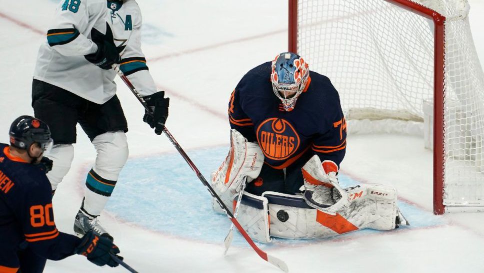 Стюърт Скинър направи 20 спасявания за първия си мач без допуснат гол в НХЛ