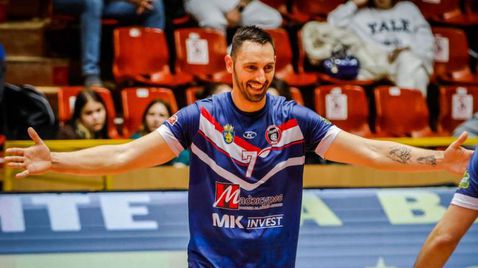 Бивш национал се връща в Дея