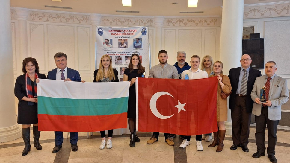 Варненски плувен клуб се побратими с турския Ата Бакъркьой