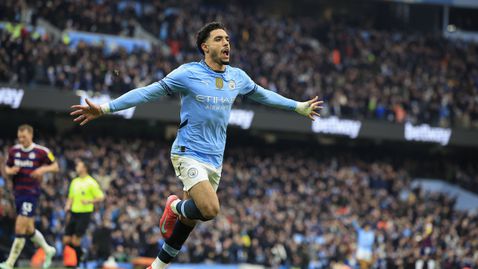 С хеттрик на Мармуш Манчестър Сити отнесе Нюкасъл