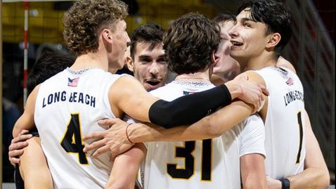 Блестящи Къндев и Николов за победа на Лонг Бийч над Хавай без контузения Титрийски пред 10 300 зрители