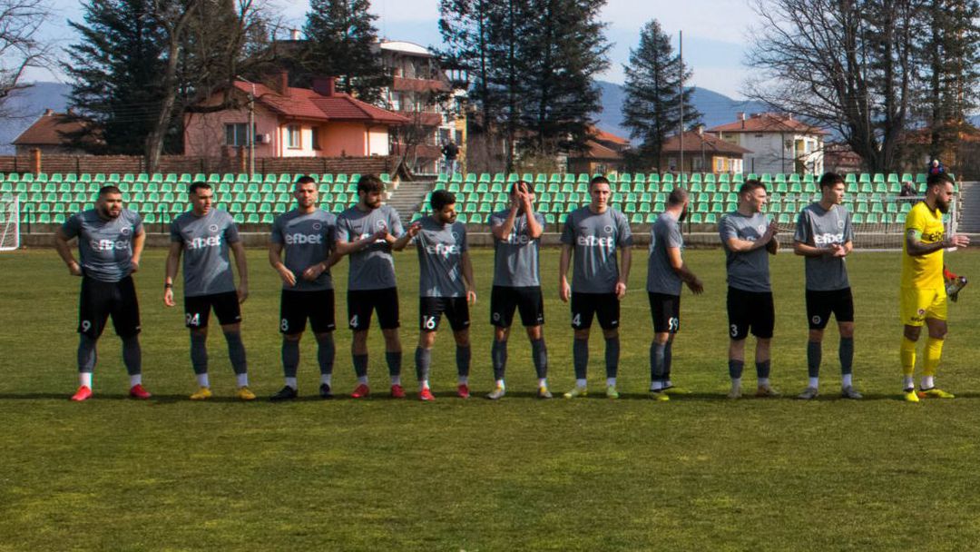 Локомотив (Мездра) бие в Троян за купата на АФЛ