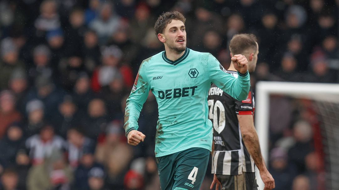 Уулвърхамптън продължава напред за ФА Къп след един точен удар и първа победа като гост