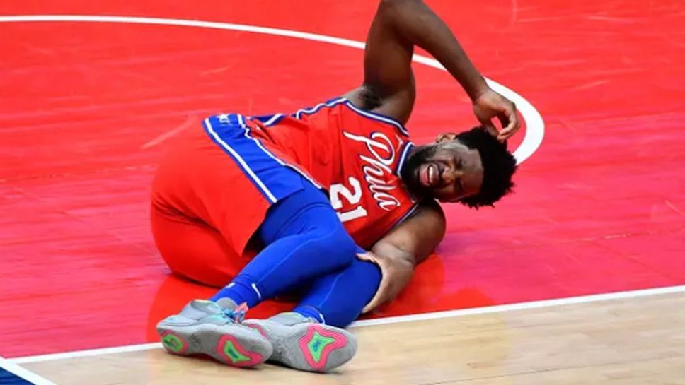 Джоел Ембийд се размина с тежка травма