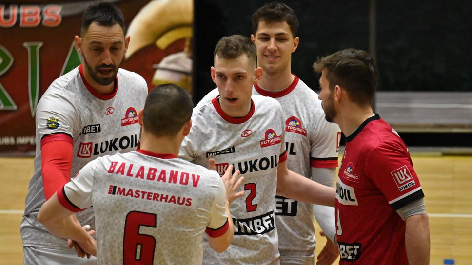 Нефтохимик с лесна победа над Локо (Пд) 🏐