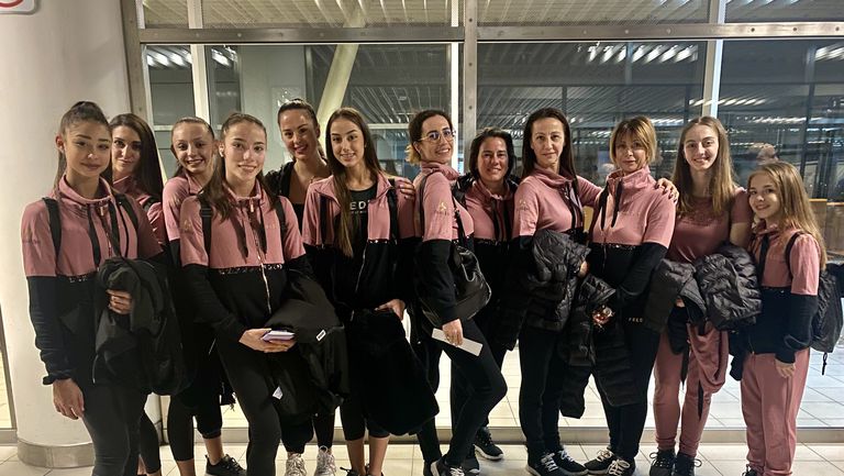 Българският отбор по художествена гимнастика пристигна в гръцката столица Атина