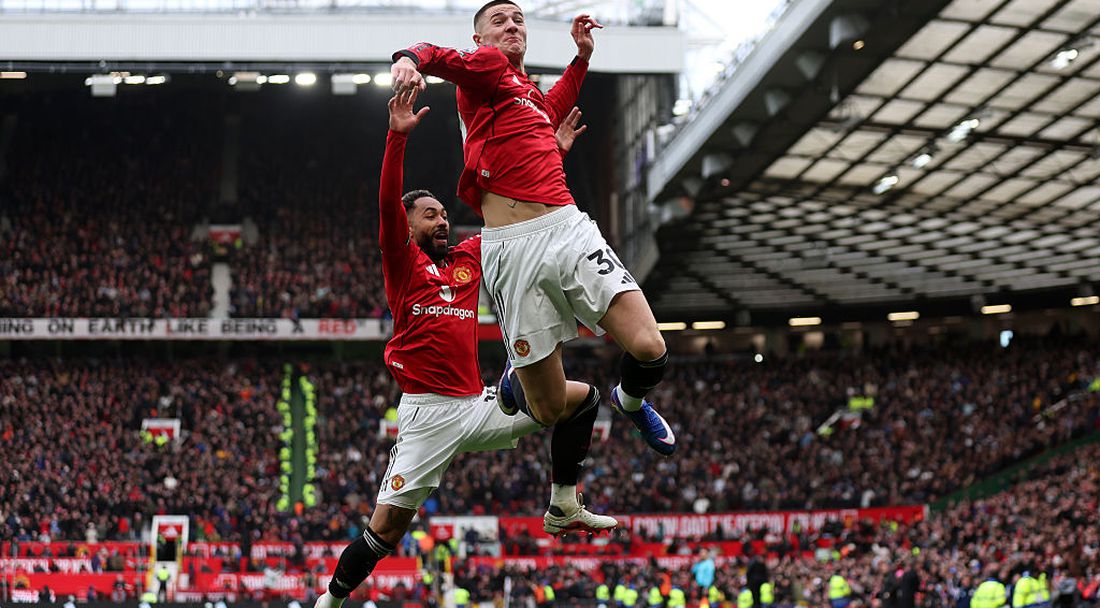 Ман Юнайтед срази Астън Вила и направи важна крачка към място в зона ШЛ, Фернандеш с историческо постижение