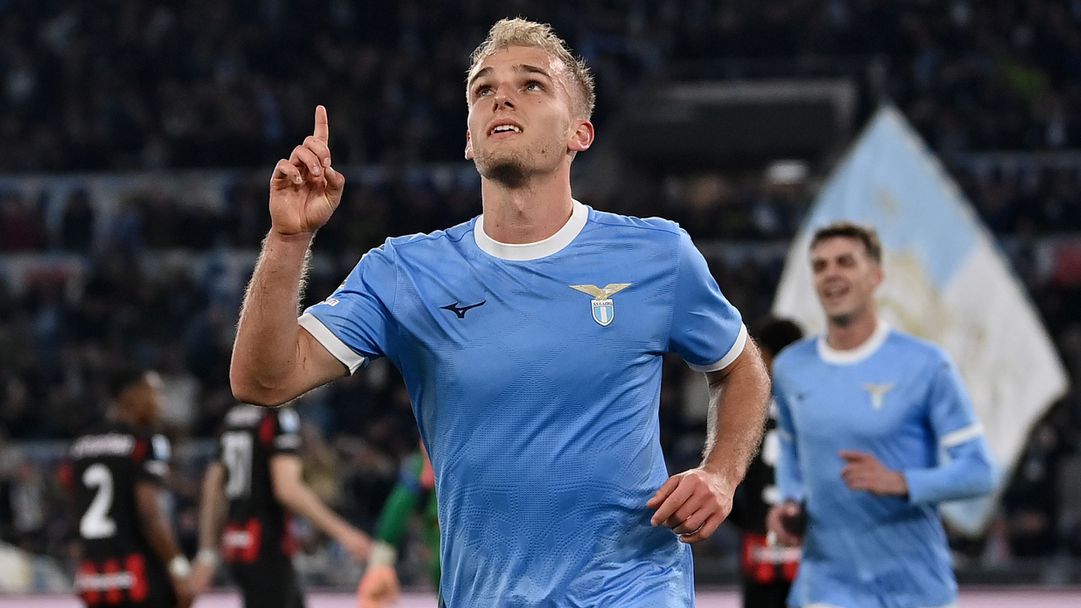 Лацио отново огорчи Милан и го отдалечи от Интер