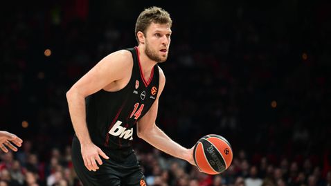 Везенков с емоционално изказване: Докога ще се убиват хора, защото някой не харесва отбора, който подкрепят?