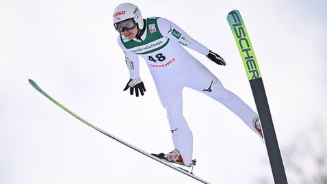 Японец с първа победа в Световната купа по ски скокове, Зографски в дъното на класирането