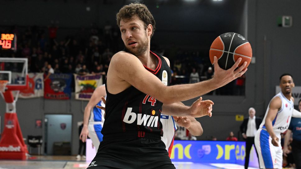 Везенков се завърна със силен мач, опашкар измъчи Олимпиакос