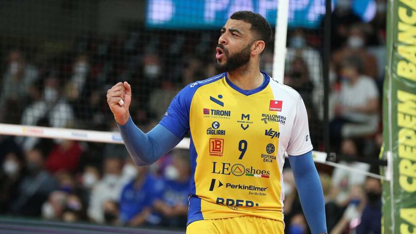 Нгапет написа тежки обидни постове срещу Травица, а после ги изтри