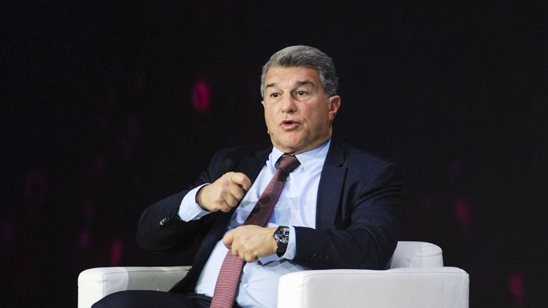  Лапорта не отхвърли опцията някоя от звездите на Барселона да си тръгне 