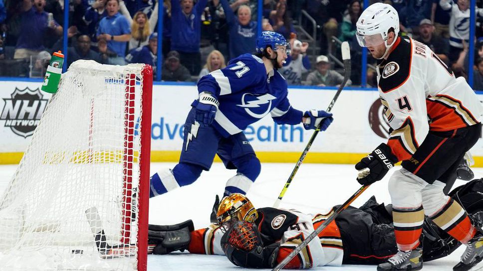 Шампионът Тампа Бей намери място в плейофите след драматична победа над Анахайм