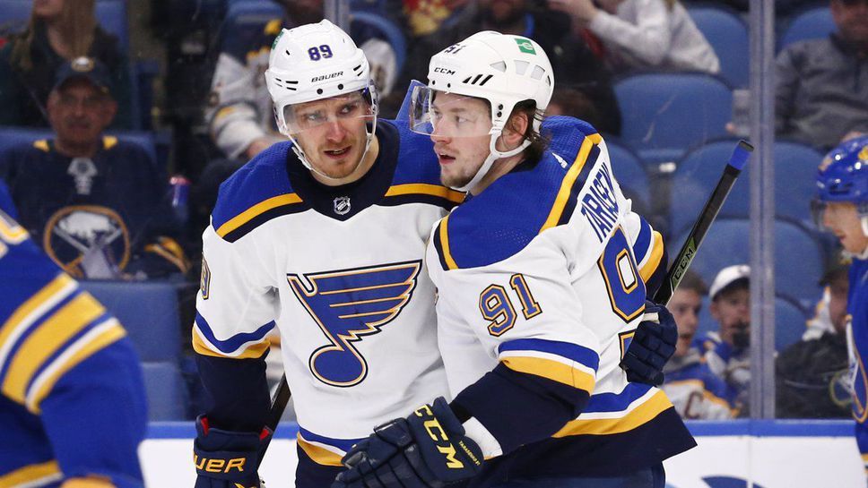 Владимир Тарасенко блесна с хеттрик и две асистенции в първия си мач с пет точки в НХЛ